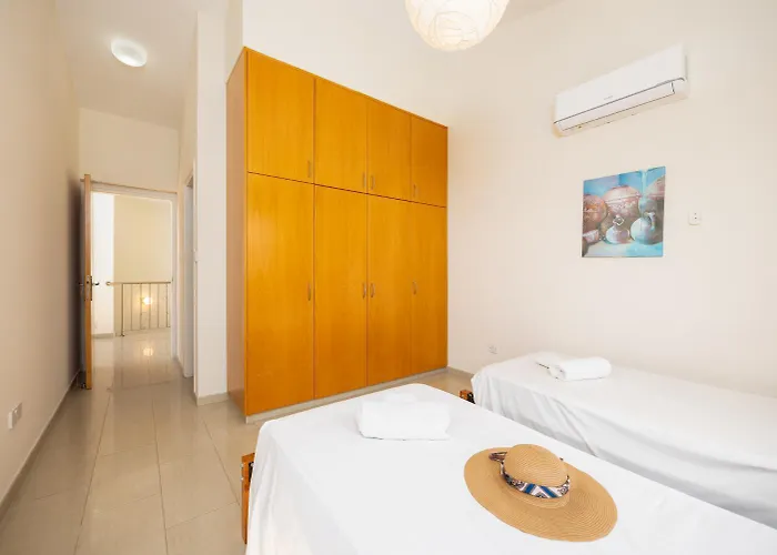 Coralia Dream 11 * Pégeia